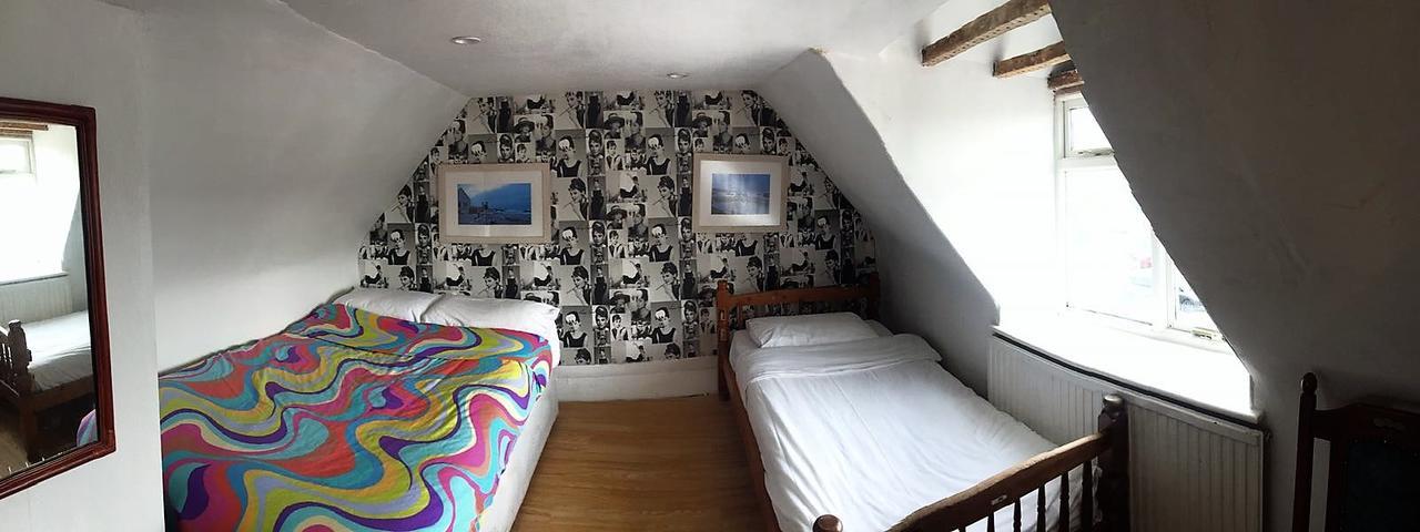 Dover Backpackers Ostello Esterno foto